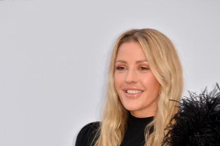Ellie Goulding ist bald eine verheiratete Frau Ellie Goulding ist bald eine verheiratete Frau