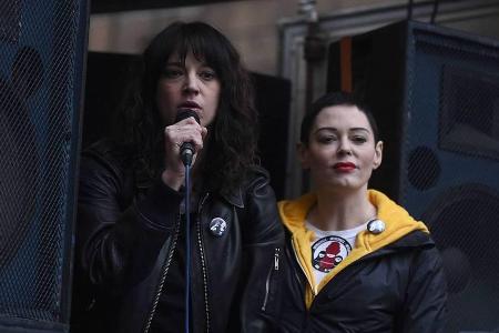 Rose McGowan hat sich zum Skandal rund um Asia Argento geäußert Rose McGowan hat sich zum Skandal rund um Asia Argento geäußert