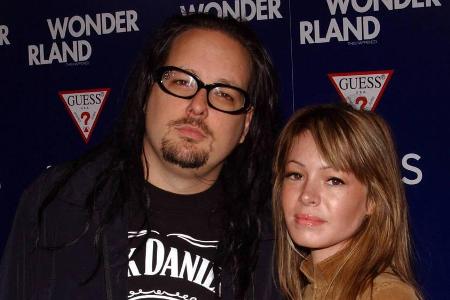 Jonathan Davis mit seiner Frau Deven im Jahr 2003 Jonathan Davis mit seiner Frau Deven im Jahr 2003