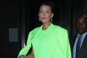 Blake Lively: Auf dieses Outfit wäre Kermit der Frosch sicher neidisch