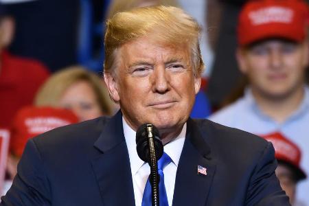 Donald Trump nimmt bekanntlich kein Blatt vor den Mund Donald Trump nimmt bekanntlich kein Blatt vor den Mund