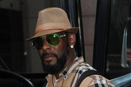 Was wohl R. Kelly zu den Vorwürfen sagt? Was wohl R. Kelly zu den Vorwürfen sagt?