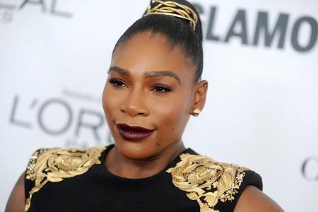 Tennis-Legende Serena Williams muss ab sofort auf ihr schwarzes Catsuit verzichten Tennis-Legende Serena Williams muss ab sofort auf ihr schwarzes Catsuit verzichten