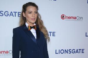 Blake Lively ist ihr eigener Stylist - und nimmt Kritik mit Humor