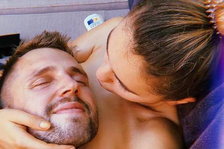 Stefanie Giesinger und Marcus Butler zeigen sich ganz intim auf Instagram Stefanie Giesinger und Marcus Butler zeigen sich ganz intim auf Instagram