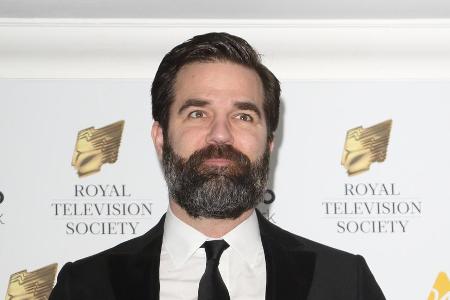 Bereits seit gut einem halben Jahr hat Rob Delaney einen neuen Sohn Bereits seit gut einem halben Jahr hat Rob Delaney einen neuen Sohn