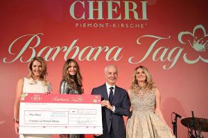 "Mon Chéri Barbara Tag": Internationale Stars feiern Herzensprojekt
