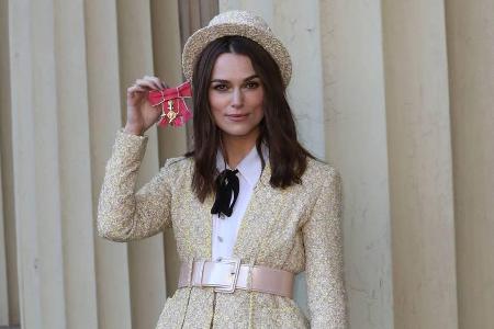 Keira Knightley wurde vom britischen Königshaus mit einem Orden ausgezeichnet Keira Knightley wurde vom britischen Königshaus mit einem Orden ausgezeichnet