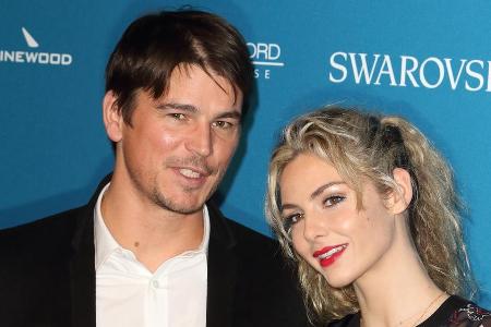 Josh Hartnett und Tamsin Egerton posieren gemeinsam bei den BIFAs in London Josh Hartnett und Tamsin Egerton posieren gemeinsam bei den BIFAs in London