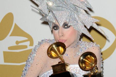 Lady Gaga bei den 52. Grammy Awards in Los Angeles Lady Gaga bei den 52. Grammy Awards in Los Angeles