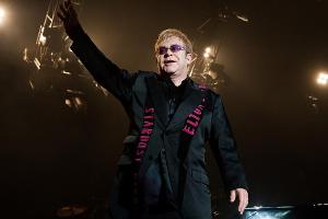 Für die Queen schaltet Sir Elton John Weihnachten den Fernseher ein