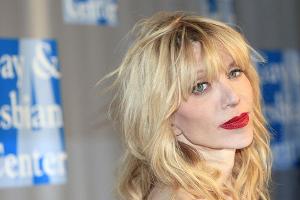 Courtney Love verklagt ihren Ex-Manager