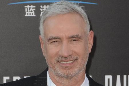 Roland Emmerich wird beim Bayerischen Filmpreis ausgezeichnet Roland Emmerich wird beim Bayerischen Filmpreis ausgezeichnet