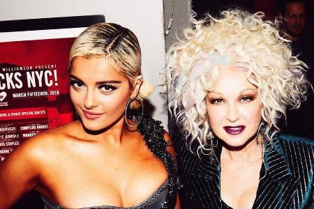 Bebe Rexha (l.) und Cyndi Lauper setzen sich für den guten Zweck ein Bebe Rexha (l.) und Cyndi Lauper setzen sich für den guten Zweck ein