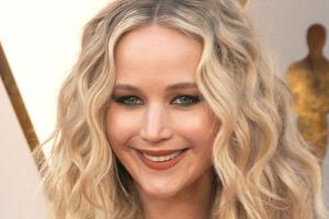 Alle Jahre wieder: Jennifer Lawrence besucht kranke Kinder