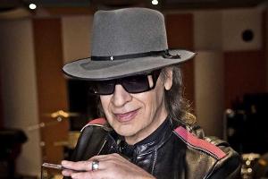 Udo Lindenberg segelt an die Spitze der Charts