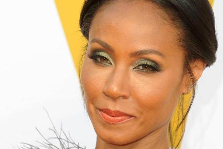 Jada Pinkett Smith spricht erstmals über ihren Haarausfall Jada Pinkett Smith spricht erstmals über ihren Haarausfall