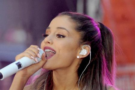 Ariana Grande hat ein teures Schmuckstück verloren