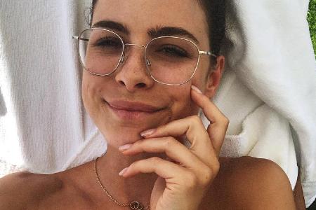 Lena sonnt sich in Österreich Lena sonnt sich in Österreich