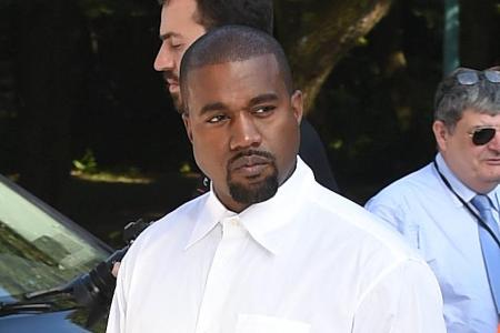 Kanye West macht derzeit mit wirren Aussagen auf sich aufmerksam Kanye West macht derzeit mit wirren Aussagen auf sich aufmerksam