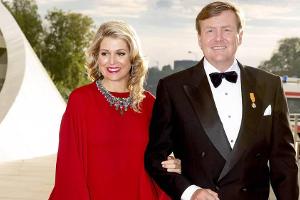 Máxima der Niederlande: Filmreifer Glamour-Auftritt
