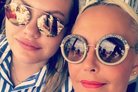 Zwei Power-Frauen auf Tour: Natascha Ochsenknecht (rechts) mit Tochter Cheyenne Zwei Power-Frauen auf Tour: Natascha Ochsenknecht (rechts) mit Tochter Cheyenne