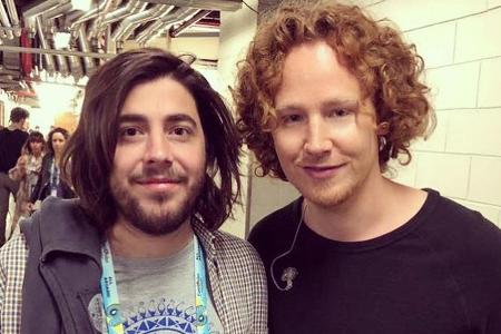 Der deutsche ESC-Kandidat Michael Schulte (rechts) mit dem Vorjahressieger Salvador Sobral aus Portugal Der deutsche ESC-Kandidat Michael Schulte (rechts) mit dem Vorjahressieger Salvador Sobral aus Portugal