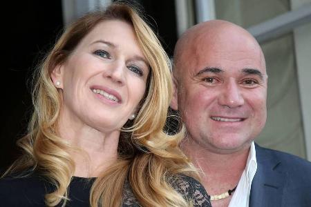 Steffi Graf und Andre Agassi bei einem gemeinsamen Auftritt in Paris Steffi Graf und Andre Agassi bei einem gemeinsamen Auftritt in Paris