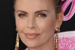 Charlize Theron und Co.: Staraufgebot für neuen "Addams Family"-Film