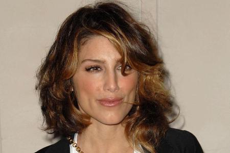 Die US-Schauspielerin Jennifer Esposito ist nicht nur für ihre Rollen Feuer und Flamme Die US-Schauspielerin Jennifer Esposito ist nicht nur für ihre Rollen Feuer und Flamme