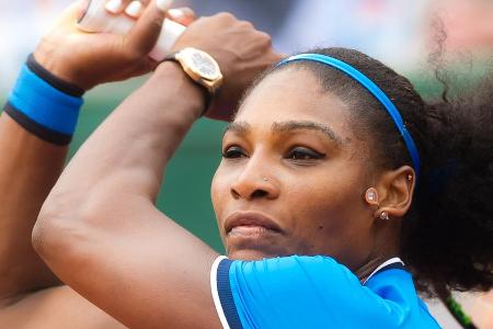 Bei den French Open musste Serena Williams verletzungsbedingt das Achtelfinale absagen Bei den French Open musste Serena Williams verletzungsbedingt das Achtelfinale absagen