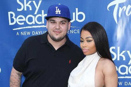 2016 waren Rob Kardashian und Blac Chyna noch ein glückliches Paar - im Februar 2017 zerbrach ihre Beziehung 2016 waren Rob Kardashian und Blac Chyna noch ein glückliches Paar - im Februar 2017 zerbrach ihre Beziehung