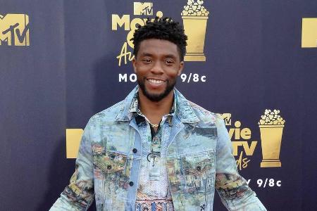 Chadwick Boseman wurde für seine Leistung in Chadwick Boseman wurde für seine Leistung in