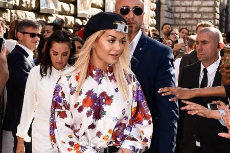 Rita Ora im sommerlichen Trend-Look Rita Ora im sommerlichen Trend-Look