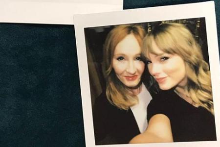 Taylor Swift posiert mit Adele (oben) und J.K. Rowling Taylor Swift posiert mit Adele (oben) und J.K. Rowling