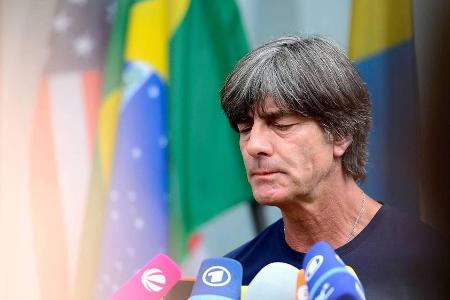 Jogi Löw nach der Ankunft in Freiburg Jogi Löw nach der Ankunft in Freiburg