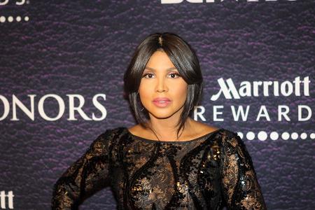 Toni Braxton sieht sich derzeit einem Zicken-Krieg unter Schwestern gegenüber Toni Braxton sieht sich derzeit einem Zicken-Krieg unter Schwestern gegenüber