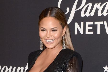 Chrissy Teigen hat allen Grund zu lachen, denn sie hat das Geheimrezept für die perfekte Ehe gefunden Chrissy Teigen hat allen Grund zu lachen, denn sie hat das Geheimrezept für die perfekte Ehe gefunden
