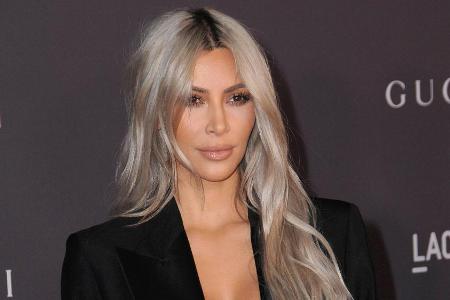 Kim Kardashian ist inzwischen dreifache Mutter Kim Kardashian ist inzwischen dreifache Mutter