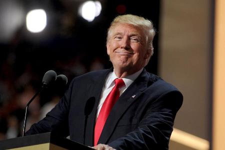 Donald Trump lacht sich über die Oscars ins Fäustchen Donald Trump lacht sich über die Oscars ins Fäustchen
