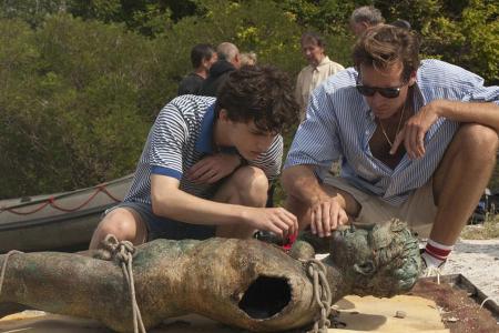 Timothée Chalamet (l.) und Armie Hammer spielten in Timothée Chalamet (l.) und Armie Hammer spielten in