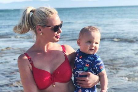 Katherine Heigl mit Sohnemann Joshua im Mexiko-Urlaub Katherine Heigl mit Sohnemann Joshua im Mexiko-Urlaub