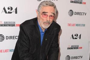 Burt Reynolds: Mit Krückstock bei der "The Last Movie Star"-Premiere