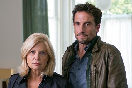 Die Bremer Hauptkommissare Inga Lürsen (Sabine Postel) und Stedefreund (Oliver Mommsen) hoffen auf Aufklärung Die Bremer Hauptkommissare Inga Lürsen (Sabine Postel) und Stedefreund (Oliver Mommsen) hoffen auf Aufklärung