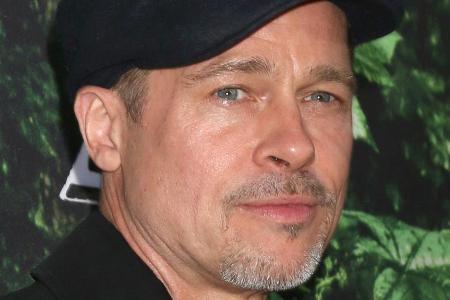 Dreharbeiten bringen Brad Pitt offenbar auf andere Gedanken Dreharbeiten bringen Brad Pitt offenbar auf andere Gedanken