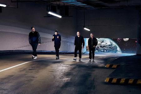 Die Fantastischen Vier um Michi Beck und Smudo graben sich einen virtuellen Die Fantastischen Vier um Michi Beck und Smudo graben sich einen virtuellen