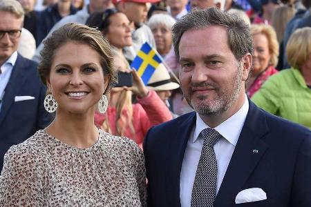 Prinzessin Madeleine von Schweden und Ehemann Chris O'Neill freuen sich über ihr drittes Kind Prinzessin Madeleine von Schweden und Ehemann Chris O'Neill freuen sich über ihr drittes Kind