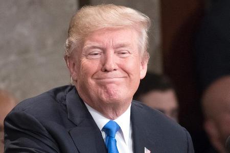 US-Präsident Donald Trump hat über den Sprecher des Weißen Hauses ein Dementi abgegeben US-Präsident Donald Trump hat über den Sprecher des Weißen Hauses ein Dementi abgegeben