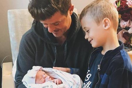 Robin Thicke mit Sohn Julian und Töchterchen Mia Robin Thicke mit Sohn Julian und Töchterchen Mia