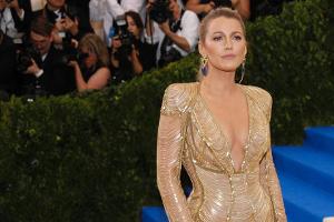 So hart arbeiten Blake Livelys Designer am Kleid für die Met Gala